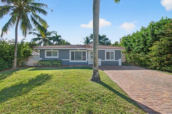 Photo - 360 SW 2nd St