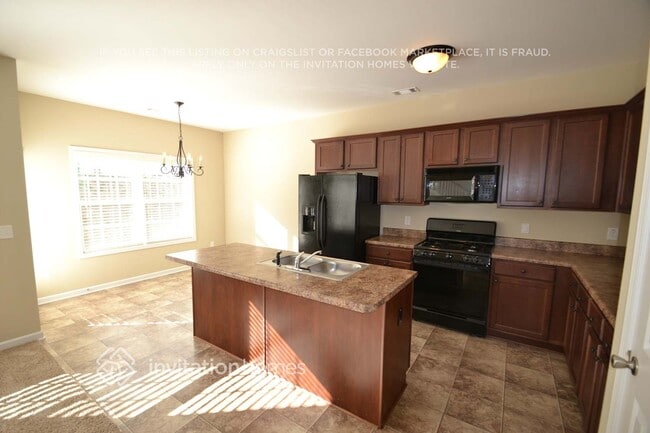 Photo - 2472 Folsom St