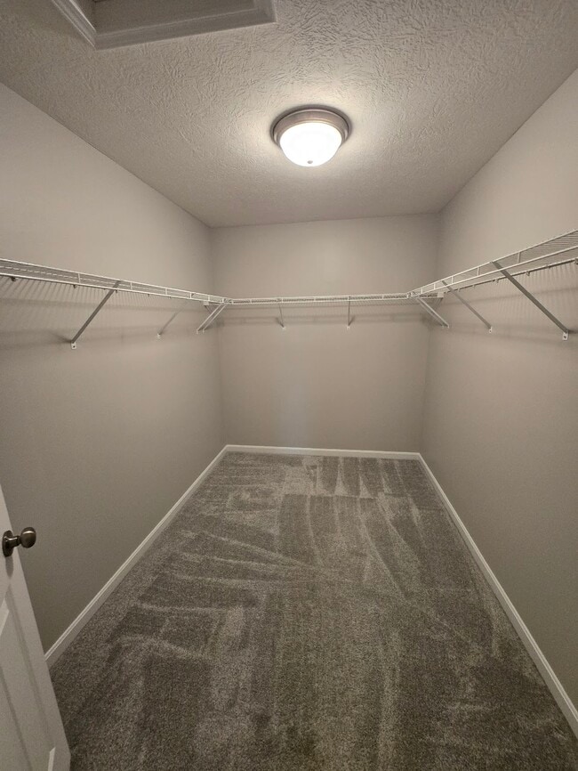 Photo - 6885 Charlestown Ln