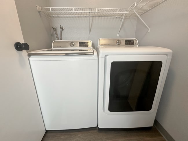 Photo - 8555 Fairmount Dr Unidad J108