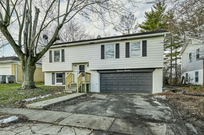 Photo - Check out this beautiful and spacious home. Located in Irvington with access to Warren Twp schools.