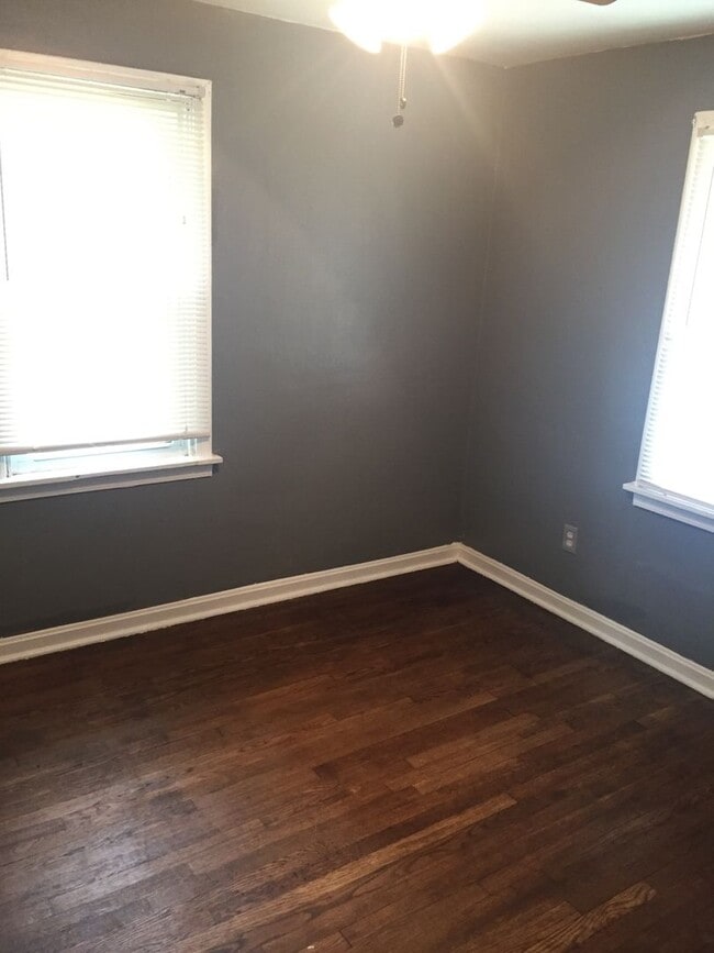 Photo - Ready now! Beautiful 3 Bedroom! ASK ABOUT ...
