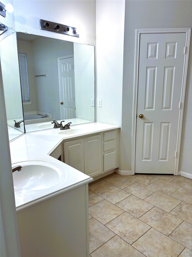 Photo - 19610 Chestnut Brook Ct