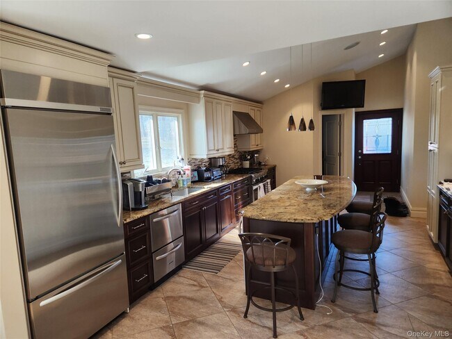 Photo - 10 Foxwood Ln