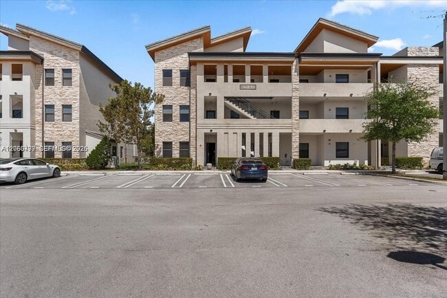 Building Photo - 8031 NW 104th Ave Unit 31