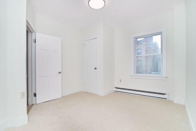 Photo - Beautiful 1 Bedroom Apartment in Kensingto...