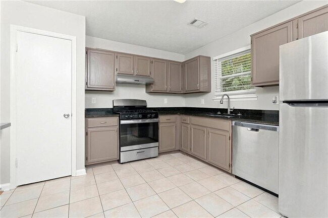 917 Shiloh Ridge Run NW