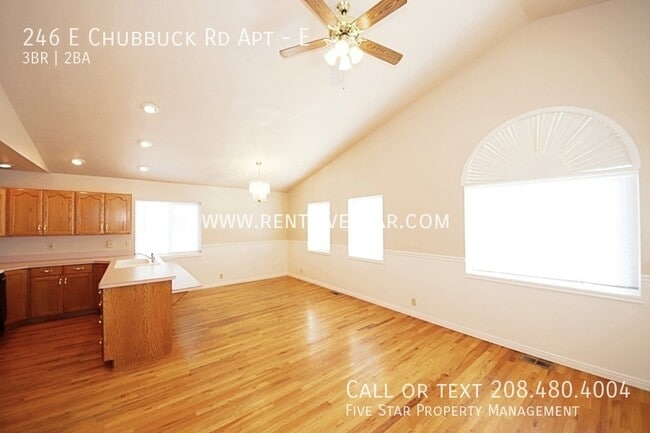 Photo - 246 E Chubbuck Rd Unit E