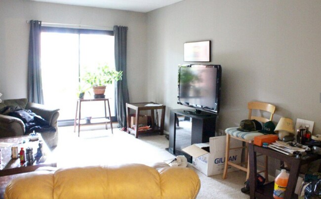 Photo - 85 Brainerd Rd