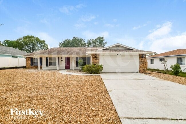 Building Photo - 913 Sylvia Dr Rental