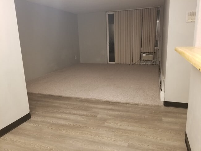 Photo - 2281 S Vaughn Way Unit 206