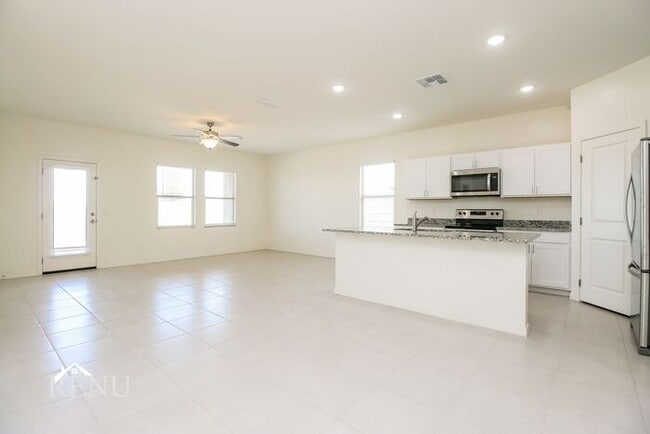 Photo - 18392 Los Gabrieles Wy