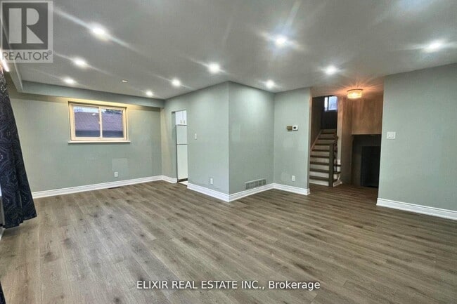 Photo - 30 Trotters Ln