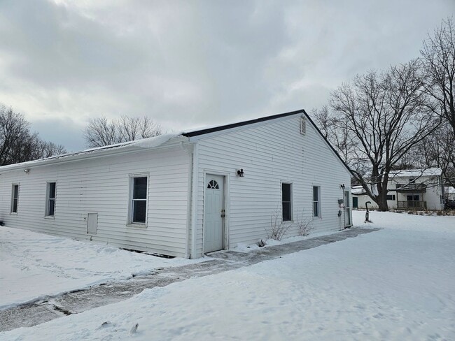 Photo - Bloomfield Back Building Unit 4