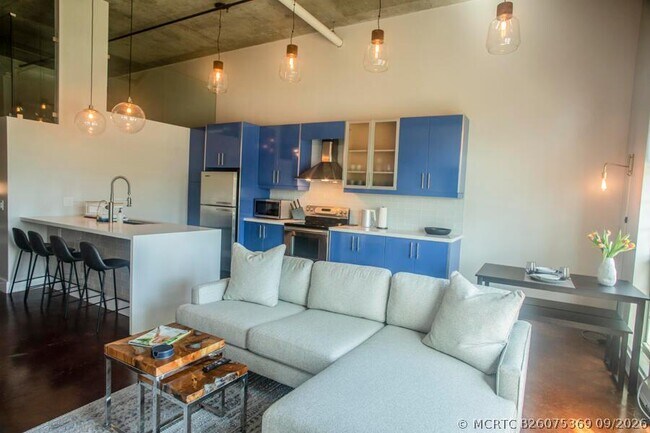 185 NE 4th Ave Unit 204