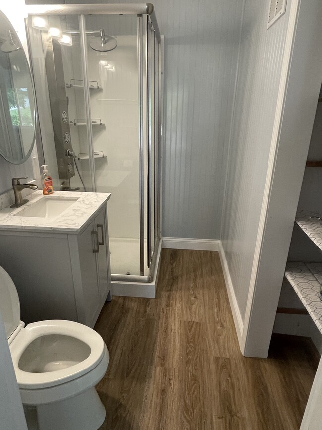 Photo - 128 N 10th St