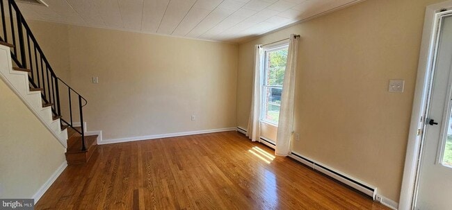 Photo - 204 E Whitlock Ave