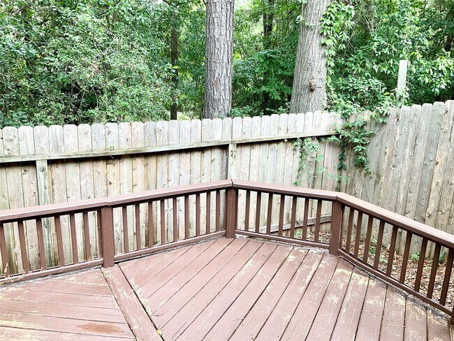 Photo - 186 N Valley Oaks Cir