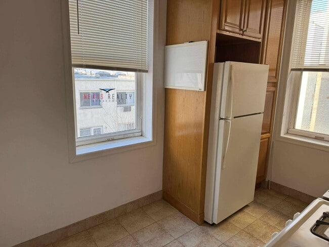 Photo - 30-26 35th St