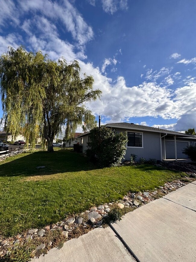 Photo - 1371 Kimmerling Rd