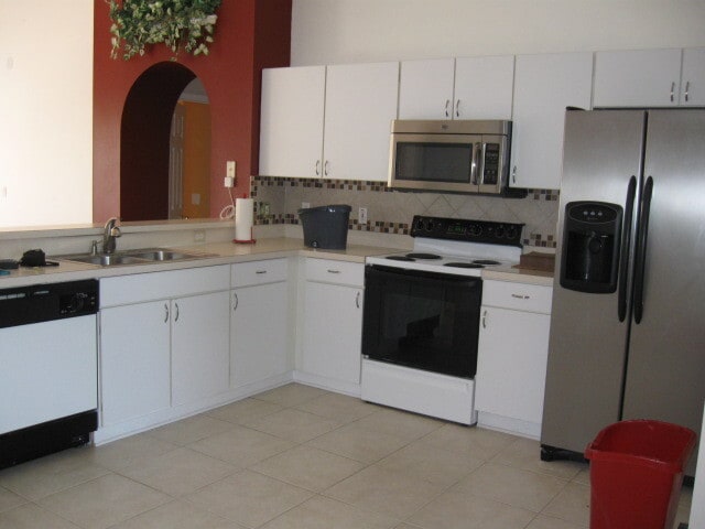 Photo - Beautiful 3/2 with a pool