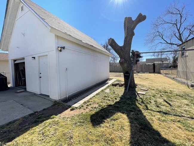 Photo - 2BD HOME IN CENTRAL NW OKC! Move in Ready with a large garage and loft! Coming soon!