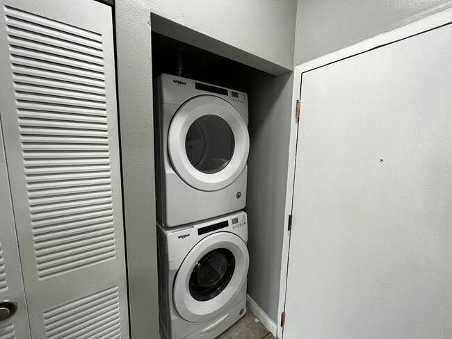 Photo - 629 Clara Ave Unidad 27