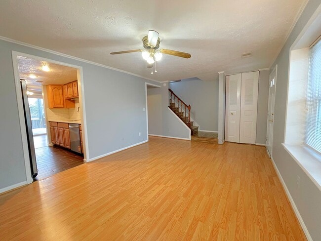 Photo - Newly Renovated 3 Bed 2.5 Bath Townhome With A Fenced Yard In Bannerwood Community