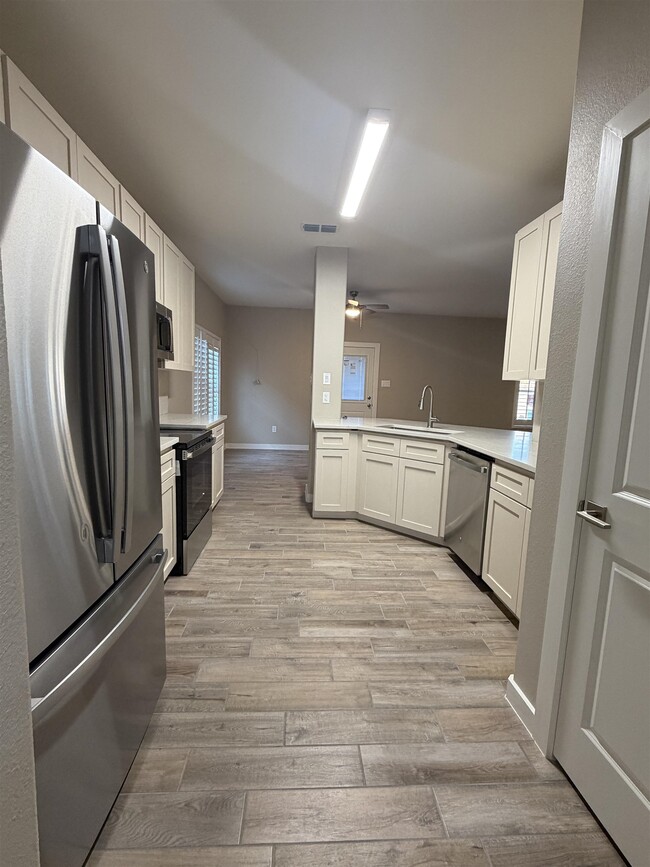 Photo - 3104 Quintero St