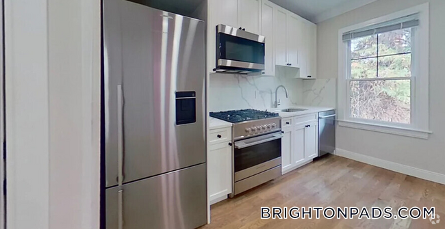 Building Photo - 14 Mt Hood Rd Unit 4 Rental