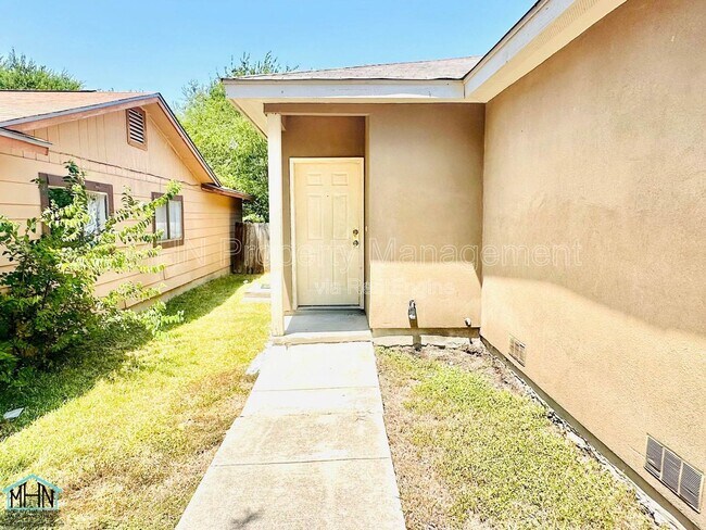 Photo - 7379 Longing Trail