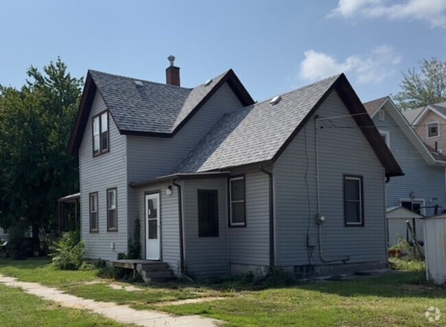 Building Photo - 1902 Rental