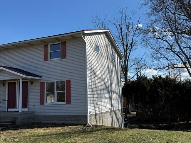 Photo - 604 Harger St