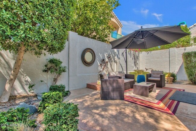 Photo - 1138 E Amberwood Dr Casa
