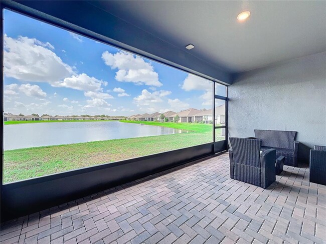 Photo - 5559 Trevesta Pl