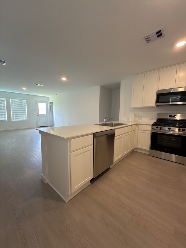 Photo - 1515 Golden Iris Dr