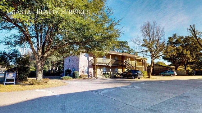 Photo - 895 Silverwood