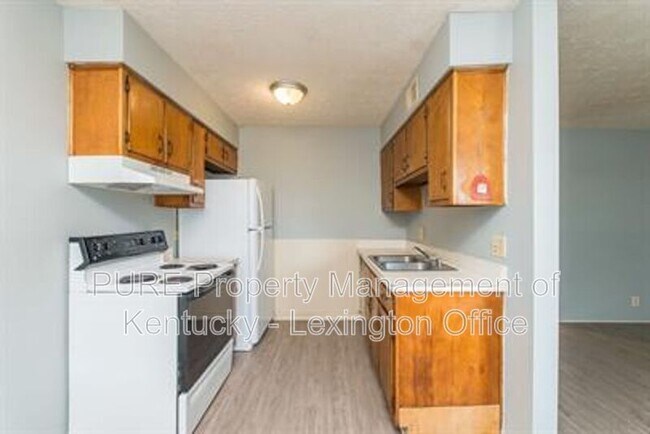 Photo - 243 Landings Dr