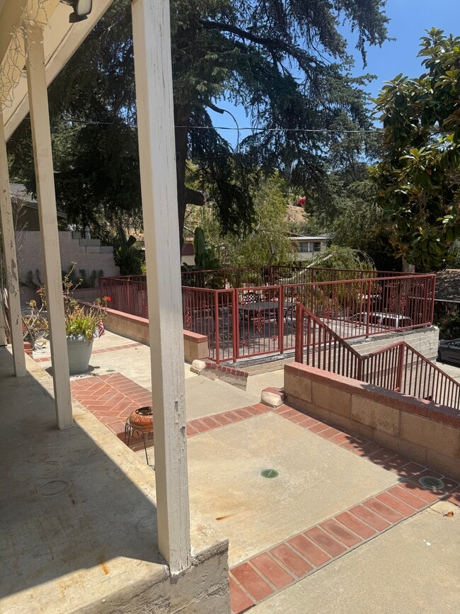 Patio cerrado con terraza - 6247 Oak Crest Way Unidad HLP#1