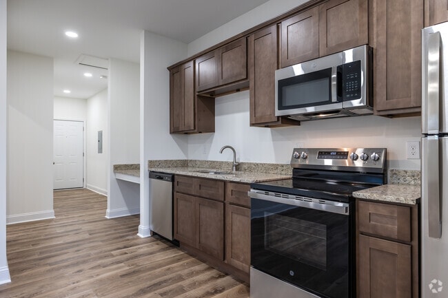 1BR, 1BA - 700SF - Kitchen