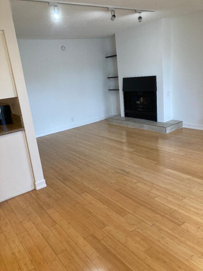 Photo - 4660 Coldwater Canyon Ave Unidad 10