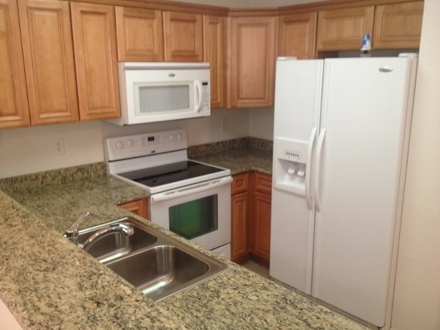 Photo - Quiet neighborhood close to Royal Park Plaza, theaters, shopping, restaurants, and UF