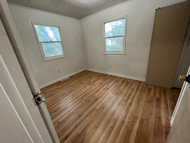 Photo - 464 E Hillside Ave