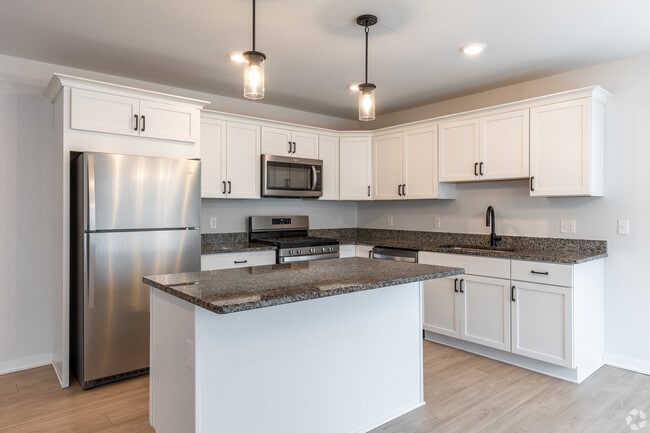 Photo - Cross Road Pines Apartments