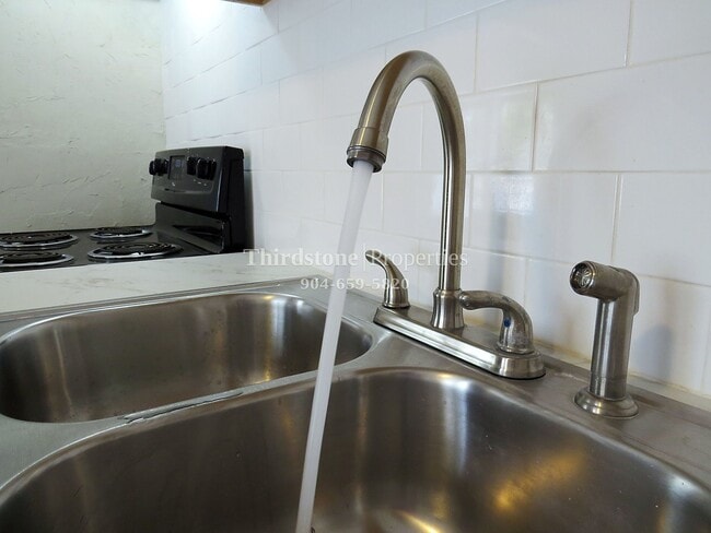 Photo - 3326 W 1st St