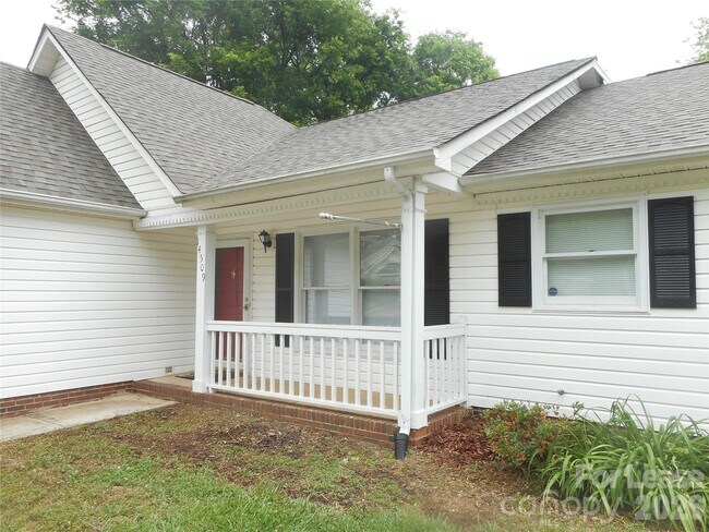 Photo - 14509 Cinnamon Field Rd