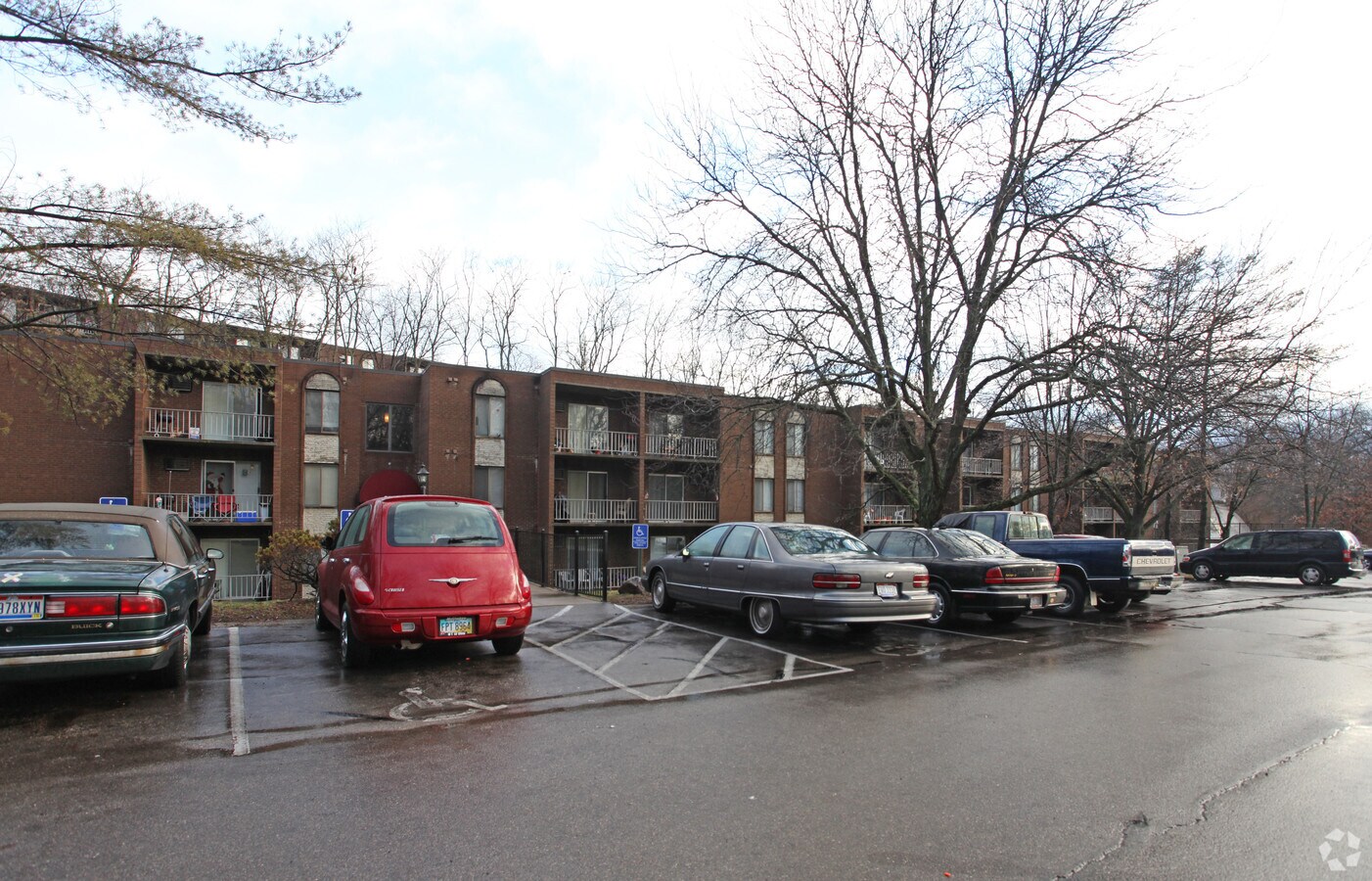 Photo - Ravenwood Apartments