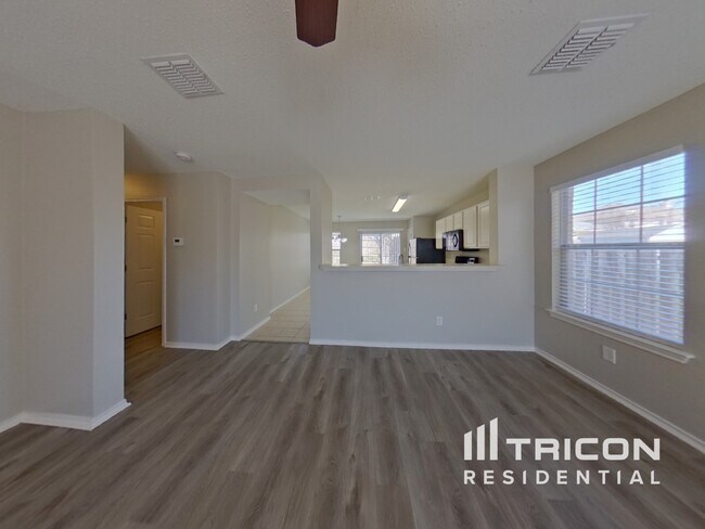 Photo - 10100 Chapel Oak Trail