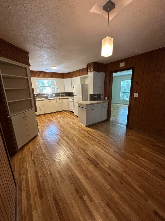 Cocina - 1213 Lindsey Street