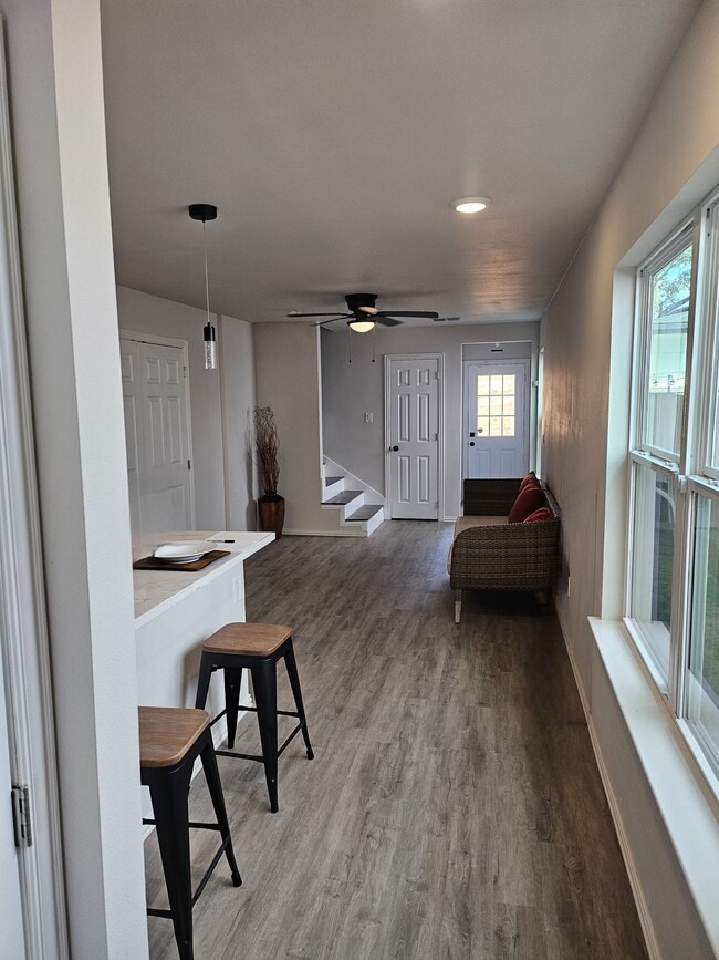 Photo - 2207 Anderson St